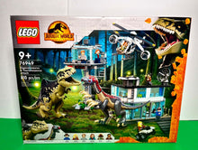 Load image into Gallery viewer, 2022 LEGO Jurassic World: Giganotosaurus &amp; Therizinosaurus Attack (#76949)