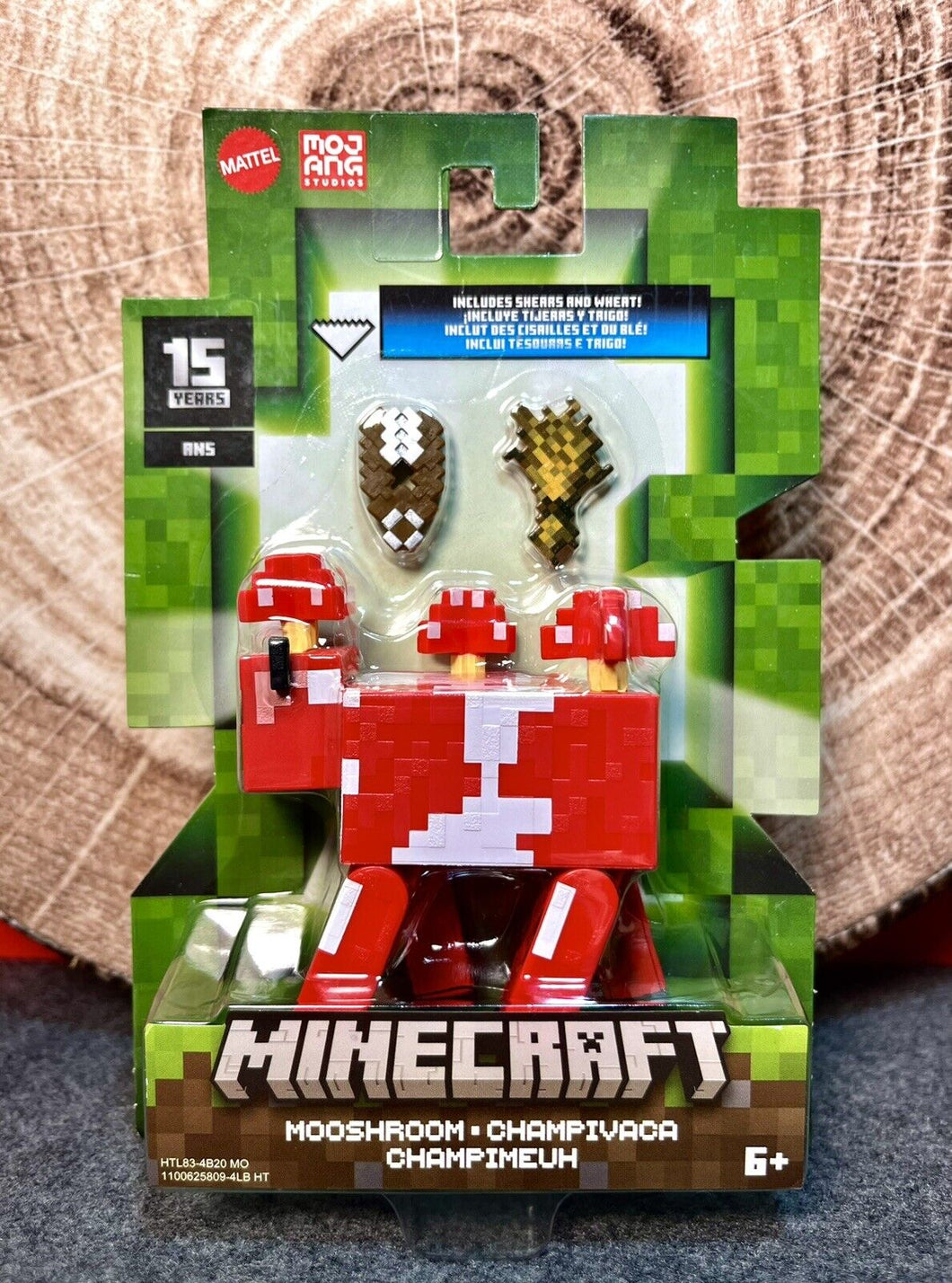 2024 Minecraft 15th Anniversary Action Figure: MOOSHROOM (w/ Wheat & Shears)