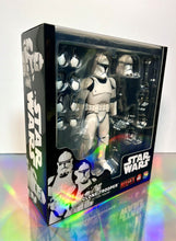 Load image into Gallery viewer, 2017 Medicom Toy Mafex - CLONE TROOPER (Star Wars) Action Figure No. 030