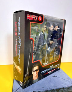 2022 Medicom Toy Mafex - T-800 (The Terminator Ver.) Action Figure No. 176