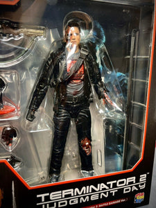 2023 Medicom Toy Mafex - T-800 (The Terminator : Battle Damage Ver.) No. 191