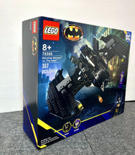 Load image into Gallery viewer, 2023 LEGO DC BATMAN (1989) - Batwing: Batman vs. The Joker (#70355)