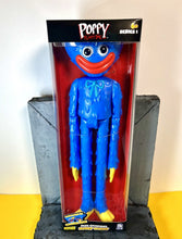 Load image into Gallery viewer, 2022 Poppy Playtime Series 1 - Huggy Wuggy Deluxe Face-Changing Figure 12in