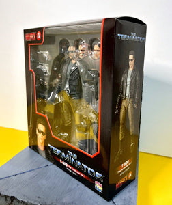 2022 Medicom Toy Mafex - T-800 (The Terminator Ver.) Action Figure No. 176