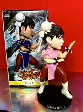 Load image into Gallery viewer, Icon Heroes Capcom - Street Fighter - CHUN-LI (Pink Variant) 8in BobbleHead