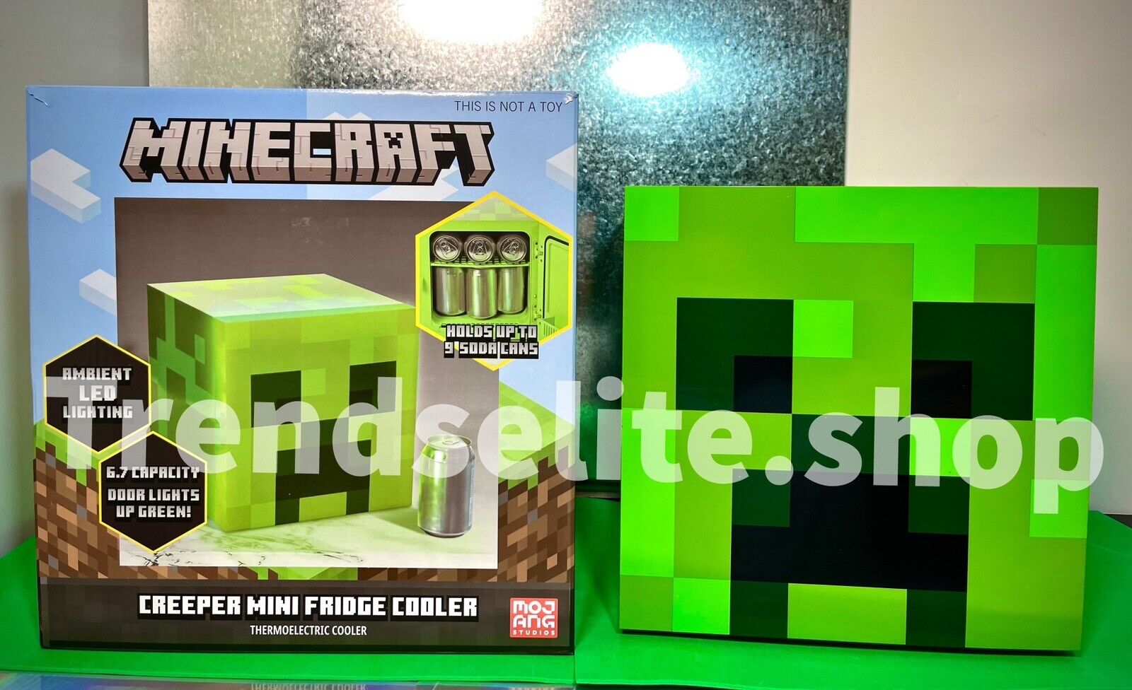 Minecraft Green Creeper Mini Fridge w/Ambient LED Lighting (6.7L