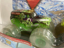 Load image into Gallery viewer, 2020 Monster Jam Color Change 2-Pack: GRAVE DIGGER &amp; MYSTERY MACHINE