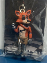 Load image into Gallery viewer, 2016 Funko Five Nights at Freddy&#39;s Collectible Keychain - FOXY THE PIRATE