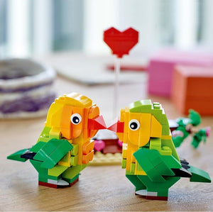 2024 LEGO Seasonal: Valentine Lovebirds (#40522) 298pcs