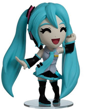 Load image into Gallery viewer, 2022 YouTooz - HATSUNE MIKU (#370) Vinyl Figure