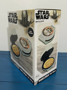 Disney Star Wars - The Mandalorian - THE CHILD Non-Stick Waffle Maker