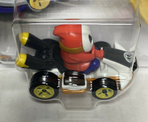 2020 HOT WHEELS MARIO KART: SHY GUY (STANDARD KART) DIE-CAST