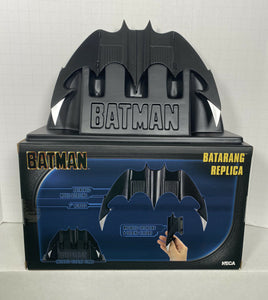 NECA DC BATMAN (1989) MOVIE BATARANG REPLICA PROP