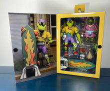 Load image into Gallery viewer, NECA 1:10 Scale Teenage Mutant Ninja Turtles Figure: GECKO WONDO