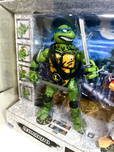 Load image into Gallery viewer, 2022 Street Fighter II vs TMNT Figure 2-Pack - LEONARDO VS. RYU